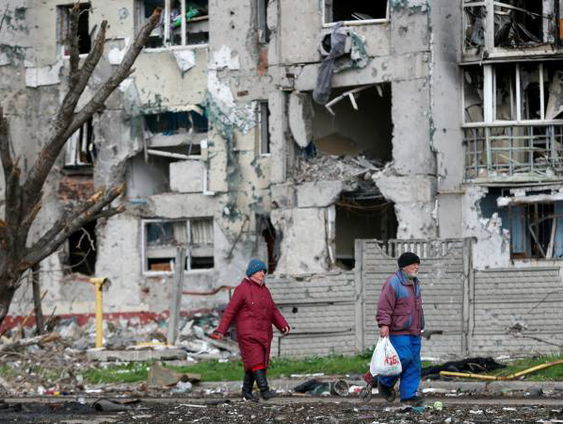 Gewonde Oekraïners worden per trein naar veilig gebied gebracht