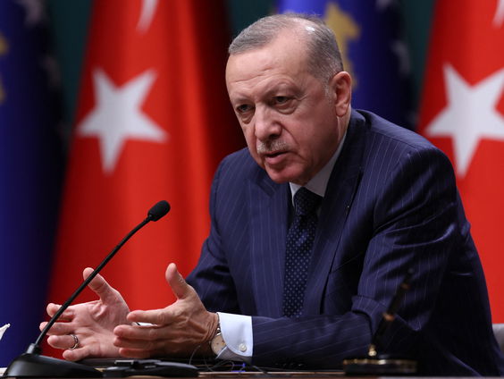 Turkije zet Zwarte Zee op slot voor oorlogsschepen