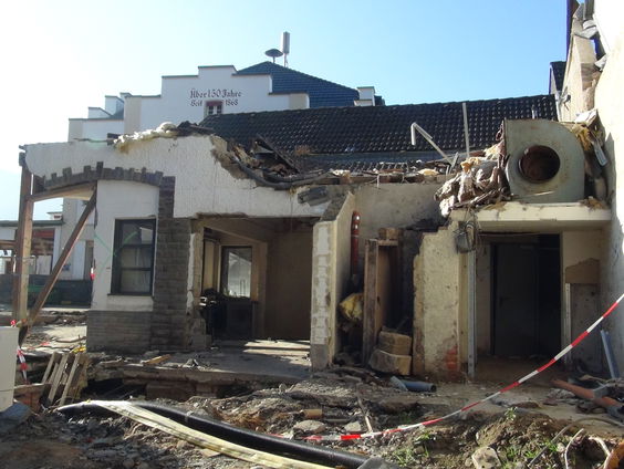 De vrijwilligers in het Ahr-dal raken ontmoedigd