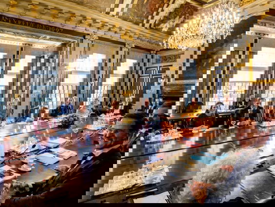 De notulen van de ministerraad zouden altijd openbaar moeten zijn