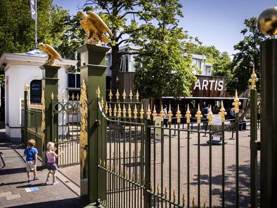 Hoe kunnen de oudste dierentuinen overleven?