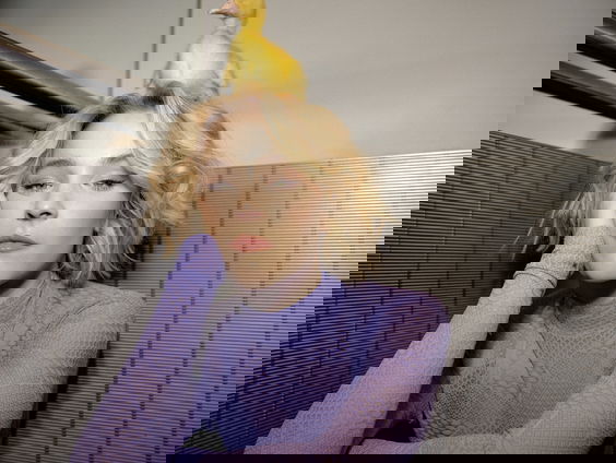 Pommelien Thijs zingt, acteert en is een grote ster in België