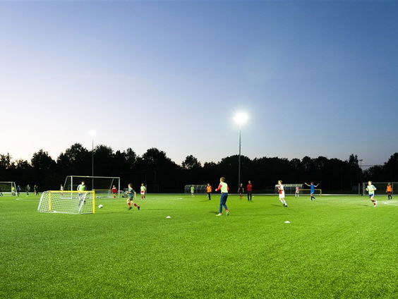 Moeten er voorwaarden gesteld worden voor steun aan sportclubs in nood?