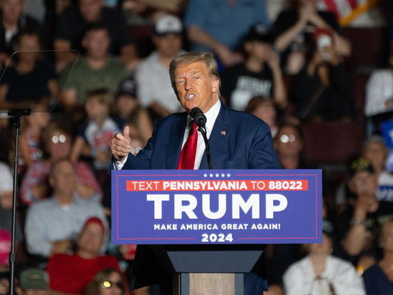 Trump aangeklaagd voor ondermijning verkiezingsuitslag 2020