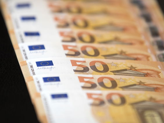 Waar moeten de nieuwe eurobiljetten aan voldoen?