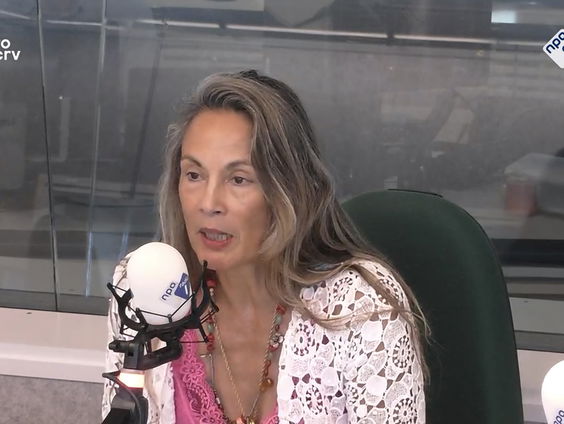 De Taalschat: Geen Gewoon Indisch Meisje van Marion Bloem