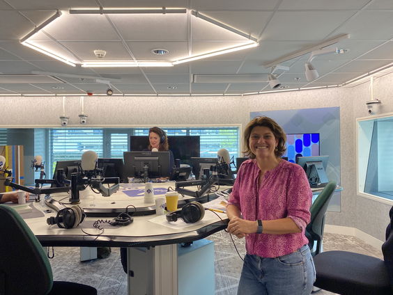 Hella Hueck over de aandeelhoudersvergadering van Shell en hun inspanning voor inspanningen om milieudoelen te halen