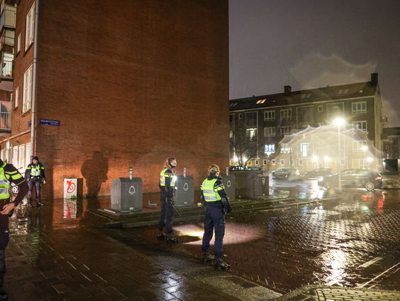 Waarom vallen mensen handhavers aan tijdens nieuwjaar?