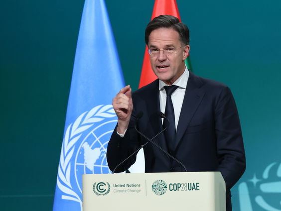 Demissionair premier Rutte spreekt op VN-klimaattop in Dubai