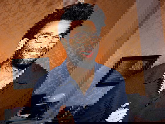 Kunststof - Mano Bouzamour, schrijver