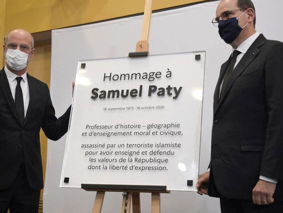 Proces onthoofde Franse leraar van start