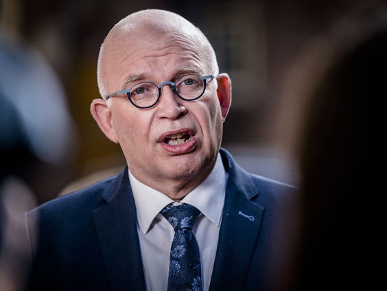 Joost Vullings en hoogleraar Roel Jongeneel over hoe nu verder na opstappen Staghouwer