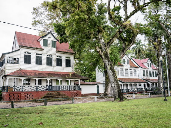 Excuses van TUI voor tekst over 'dappere voorouders' bij Suriname-reis