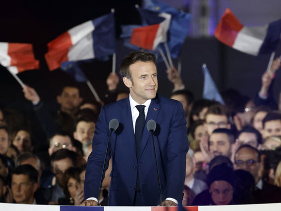 Macron stelt tweede termijn als president van Frankrijk veilig