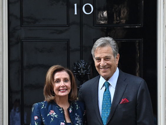 Michiel Vos over de aanval op zijn schoonvader Paul Pelosi