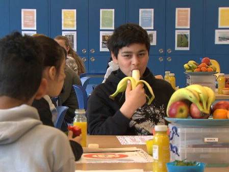 1 op 6 scholen gaat leerlingen gratis maaltijden geven op school