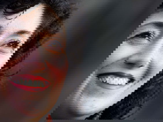 De tijdcapsule met cabaretier en schrijver Nilgun Yerli