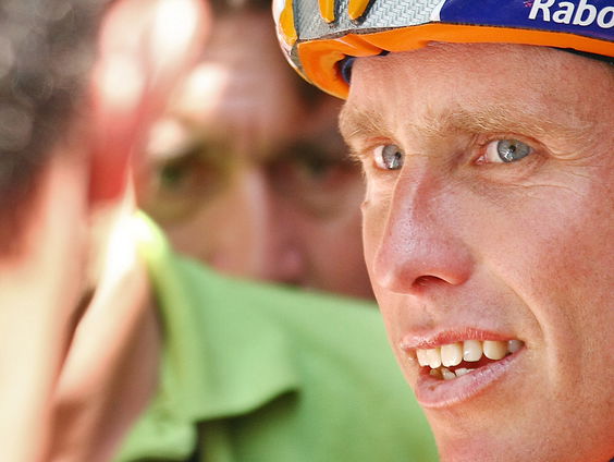 Hoe in 2006 de meest merkwaardige finish van het NK wielrennen plaatsvond