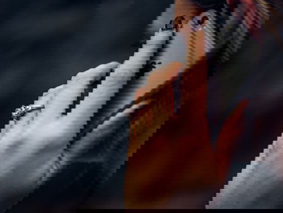 PvdA Kamerlid Barbara Karthmann wil werknemers recht op onbereikbaarheid geven