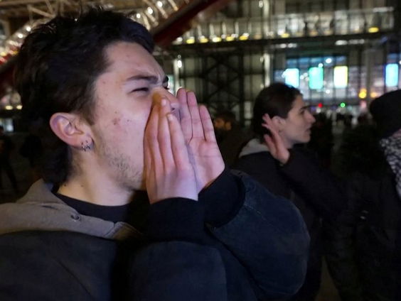 Fransen gaan voor tiende keer de straat op