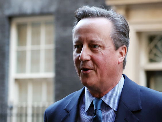 De terugkeer van David Cameron op politiek toneel