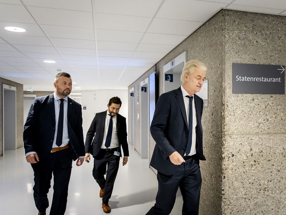 Vriendjes in de politiek