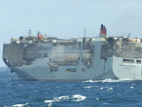 Uitgebrande Fremantle Highway gaat naar de Eemshaven