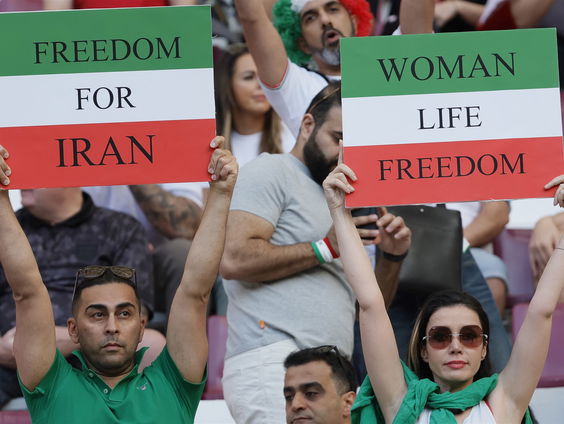 Overleeft het Iraanse regime de protesten?