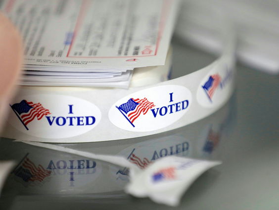 Republikeinen op winst in Huis, nek-aan-nekrace voor Senaat