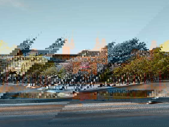 Op verzoek van Indonesiƫ en Sri Lanka geeft Nederland 478 stukken van geroofde kunst terug