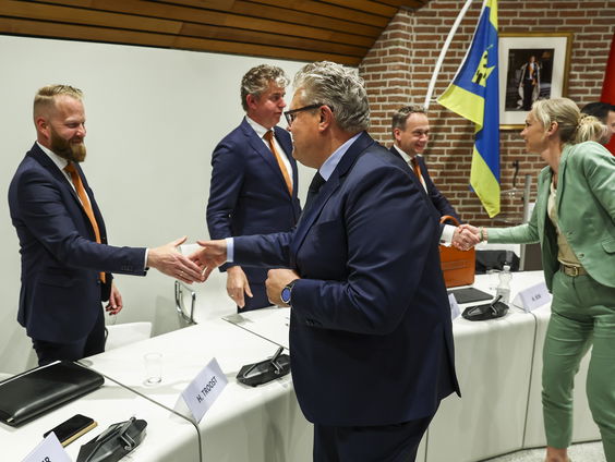 Gemeenteraad in Staphorst sprak over de uit de hand gelopen Kick Out Zwarte Piet demonstratie