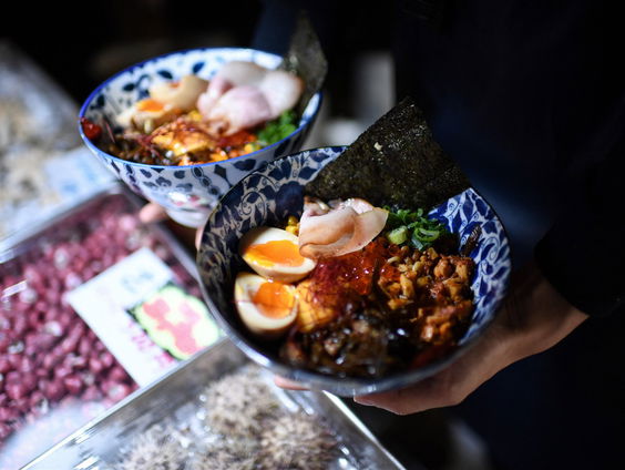 Jetske van den Elsen tipt de film Tampopo, over ramen