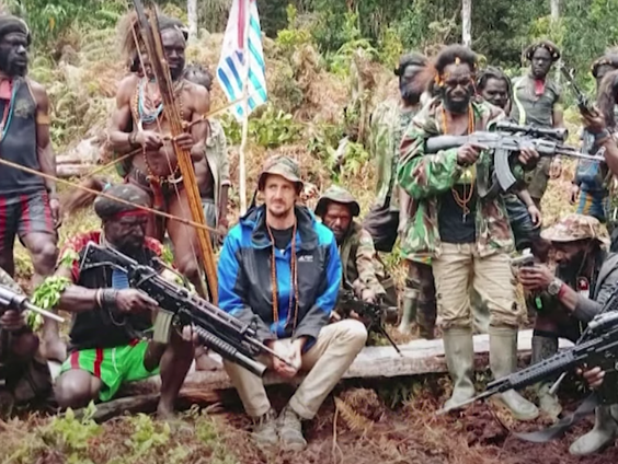 Ontvoerde piloot zet conflict in West-Papoea op scherp