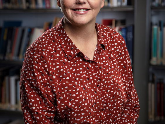 Kunststof - Lotte Jensen, Neerlandica en filosoof