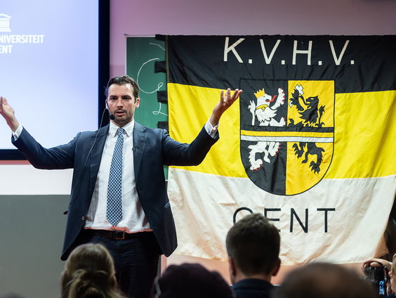 Politicus Thierry Baudet reageert op aanval op hem bij de Universiteit van Gent