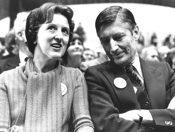 Oud-premier Dries van Agt overleed op een zelfgekozen moment samen met zijn vrouw, Eugenie