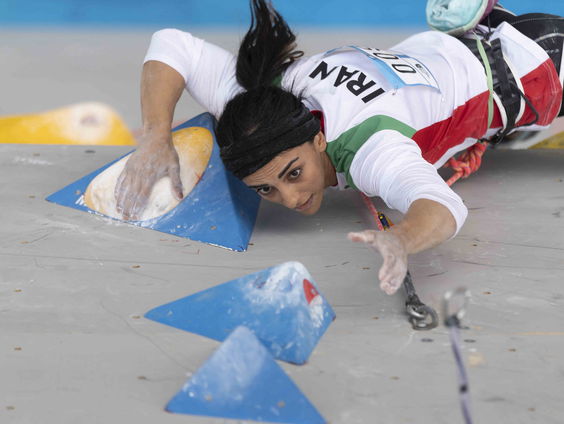 Klimster Rekabi terug in Iran