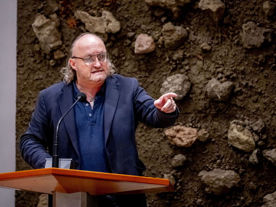 Krijgen dieren meer ruimte voor vertonen natuurlijk gedrag in veehouderij?