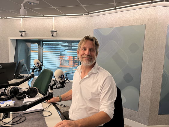 'Denkend aan Holland' met Martijn Aslander: een werkdag van 5 uur voor hetzelfde loon?