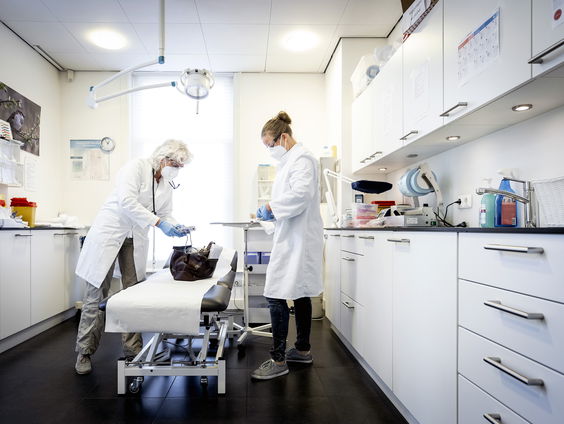 Hoe kunnen huisartsen weer een praktijk vinden?