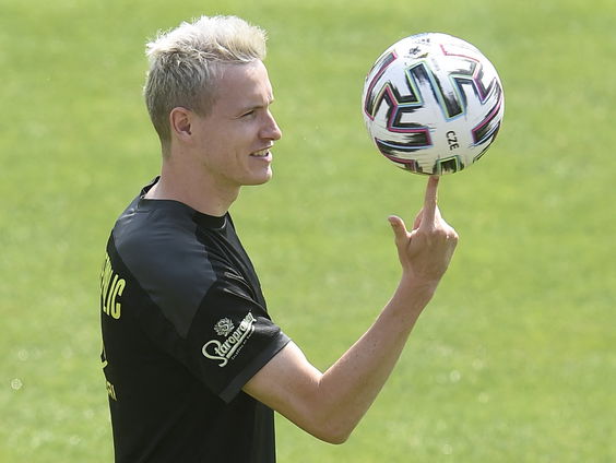 Tsjechische voetbalinternational Jakub Jankto komt uit de kast