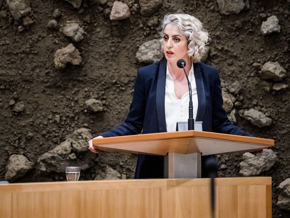 Gündoğan over vertrek uit Tweede Kamer