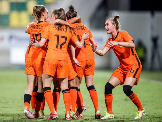 Opnieuw een record aantal bezoekers bij het vrouwenvoetbal