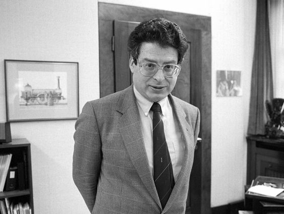 Ed van Thijn overleden