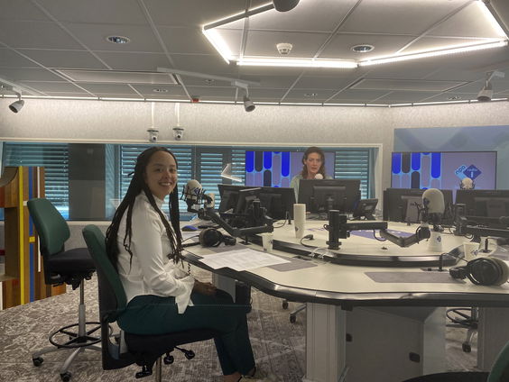 Kimberley Snijders en Marandy Spijk over het Nationaal Jeugddebat in de Tweede Kamer