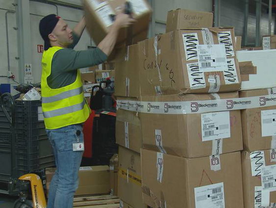 Ruim 1 miljard nieuwe t-shirts jaarlijks verbrand door online retourzendingen