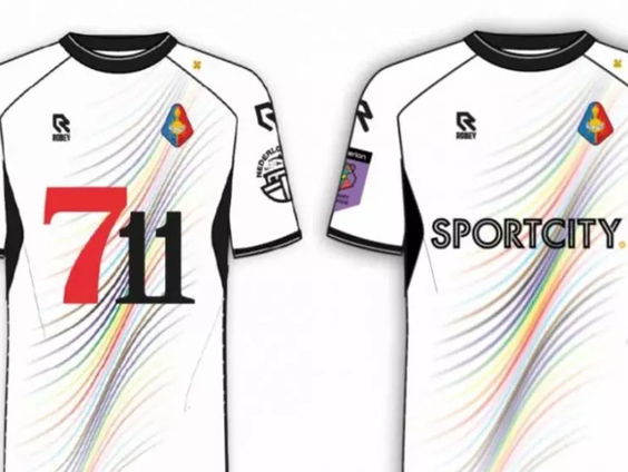 Vier Telstar-spelers weigeren regenboogshirt - voorzitter van de John Blankenstein Foundation reageert