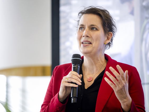 Adviesraad Migratie presenteert rapport over arbeidsmigranten