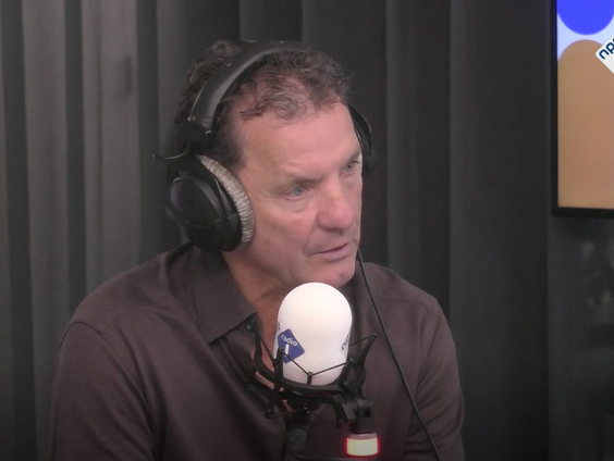 Had John de Bever er moeite mee om in de voetbalwereld uit de kast te komen?