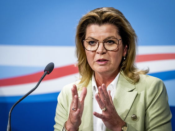 Snijden in veestapel: dé oplossing voor stikstofproblematiek?